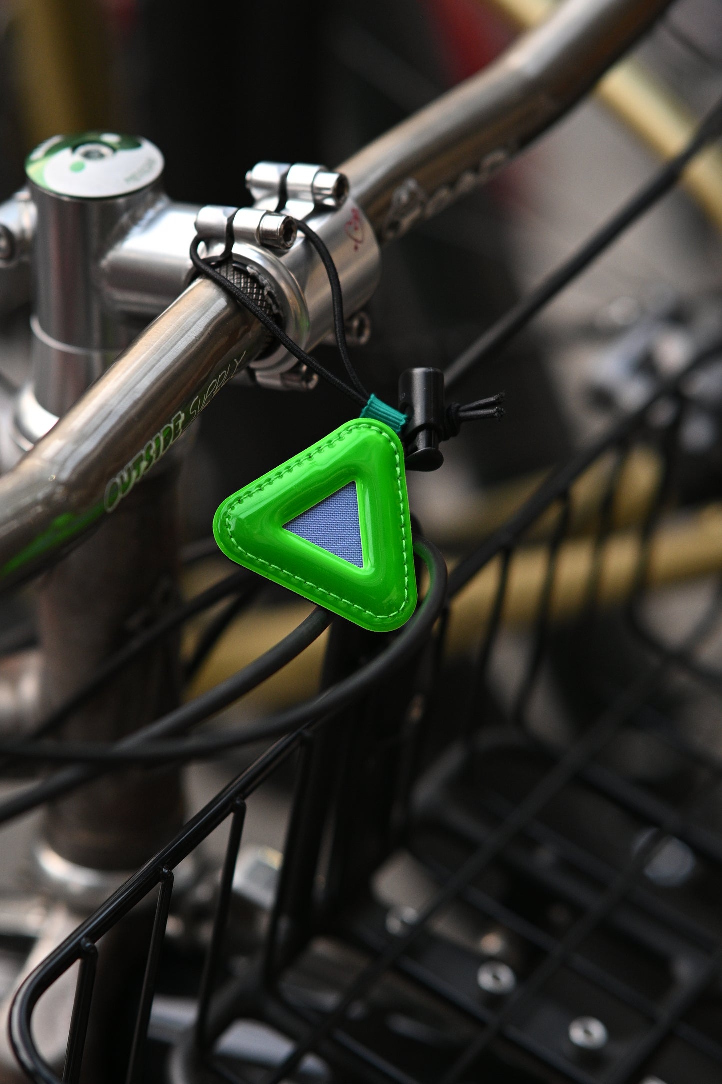 BLUE LUG - MINI triangle reflector (assort)