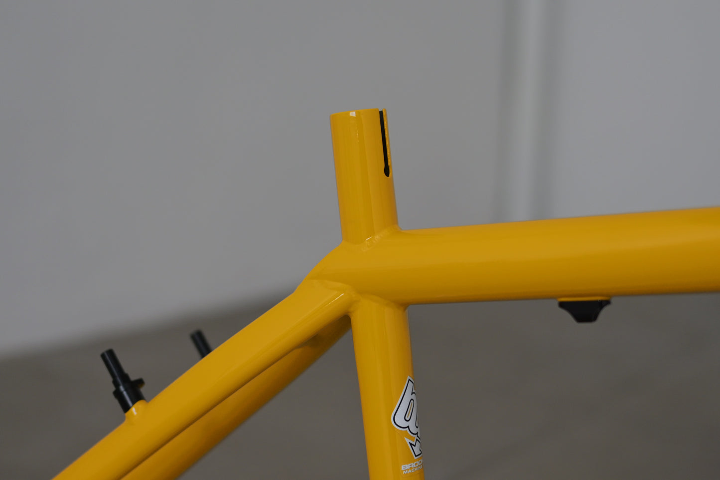 Brooklyn Machine Works - Gangster 2024 (mustrad)