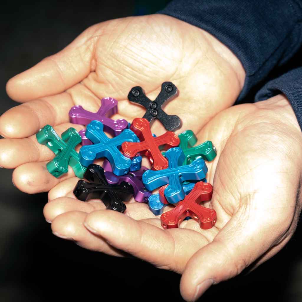 Boneshaker MTB - Crossbone Cable Hangers (black)