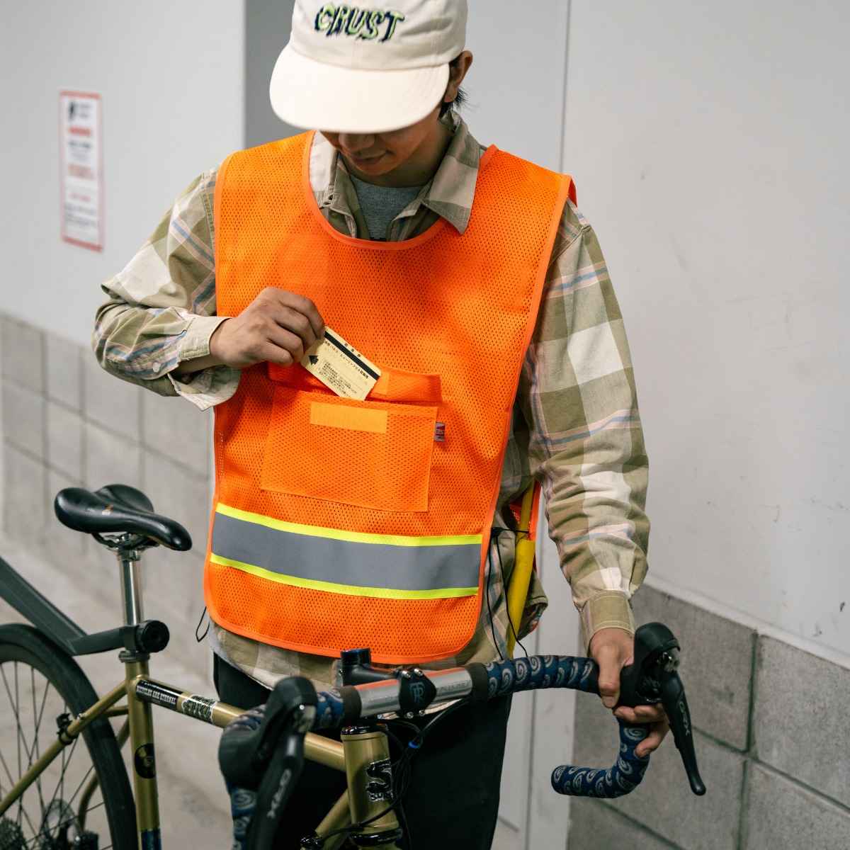 BLUE LUG - kangaroo safety vest (orange)