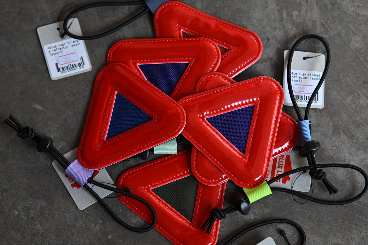 Bluelug - Triangle Reflector assort inside (red)