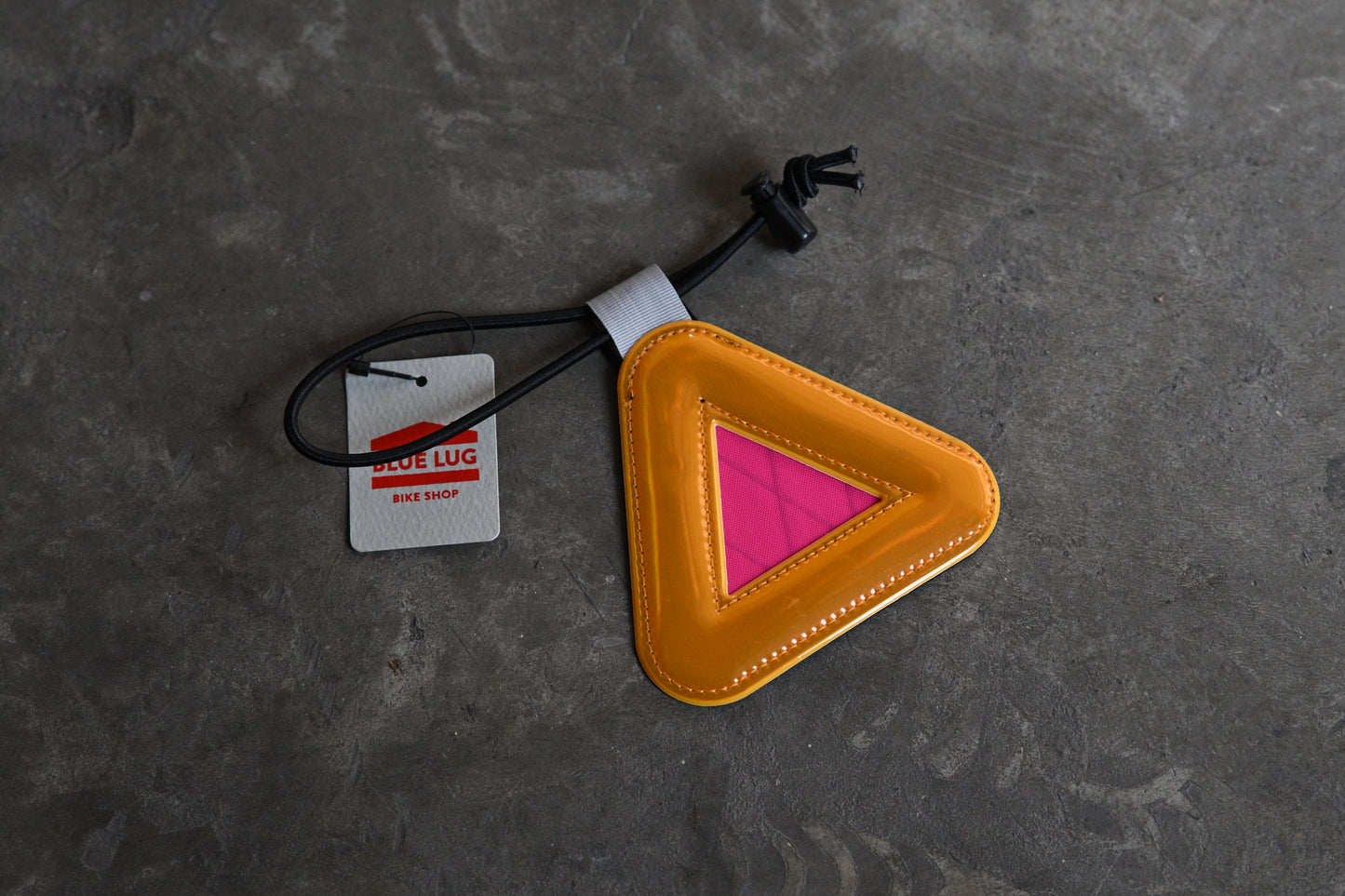 Bluelug - Triangle Reflector (mustard)