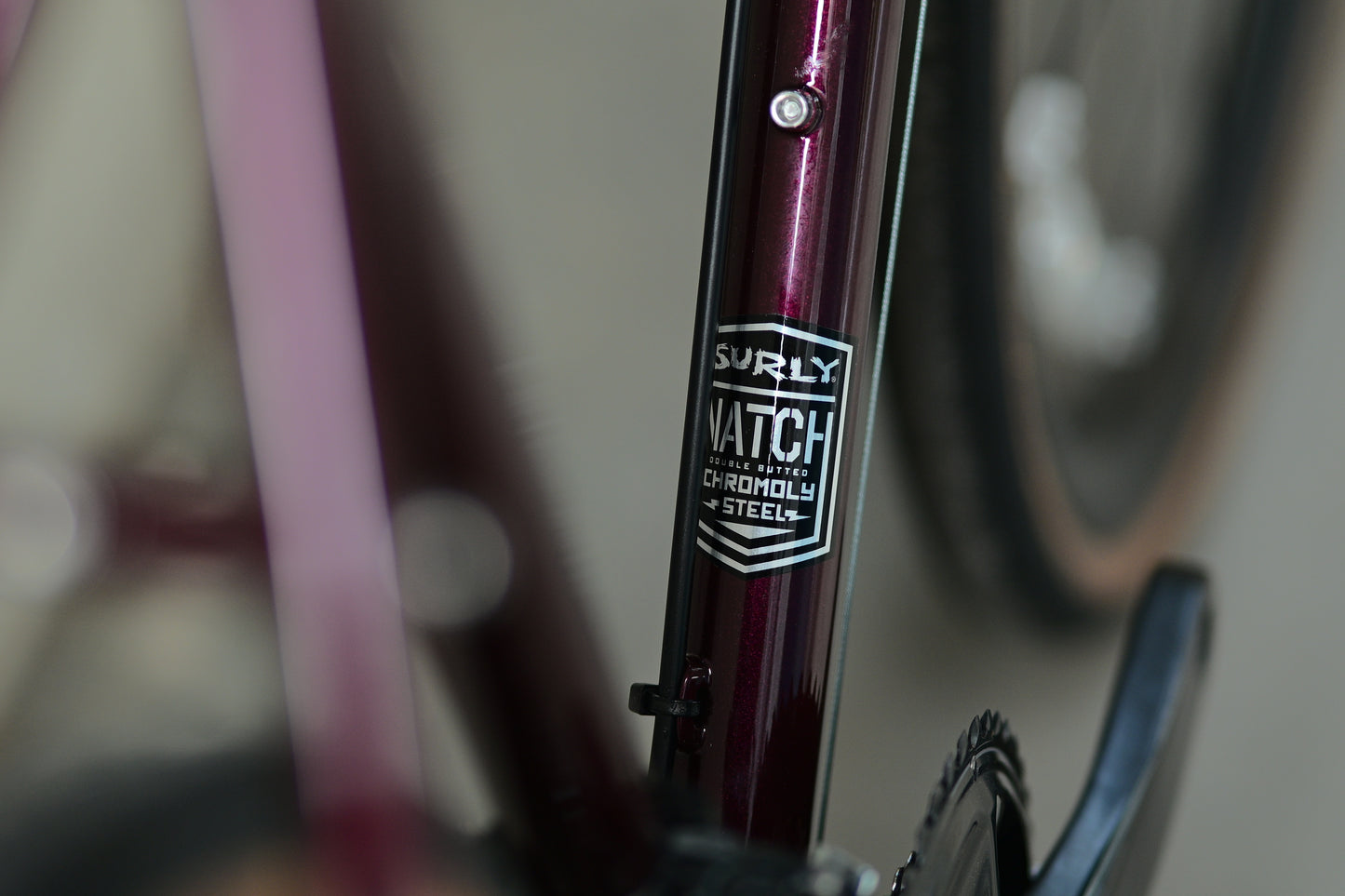 Surly - Midnight Special Carbon 700c complete bike (black cherry fizz)