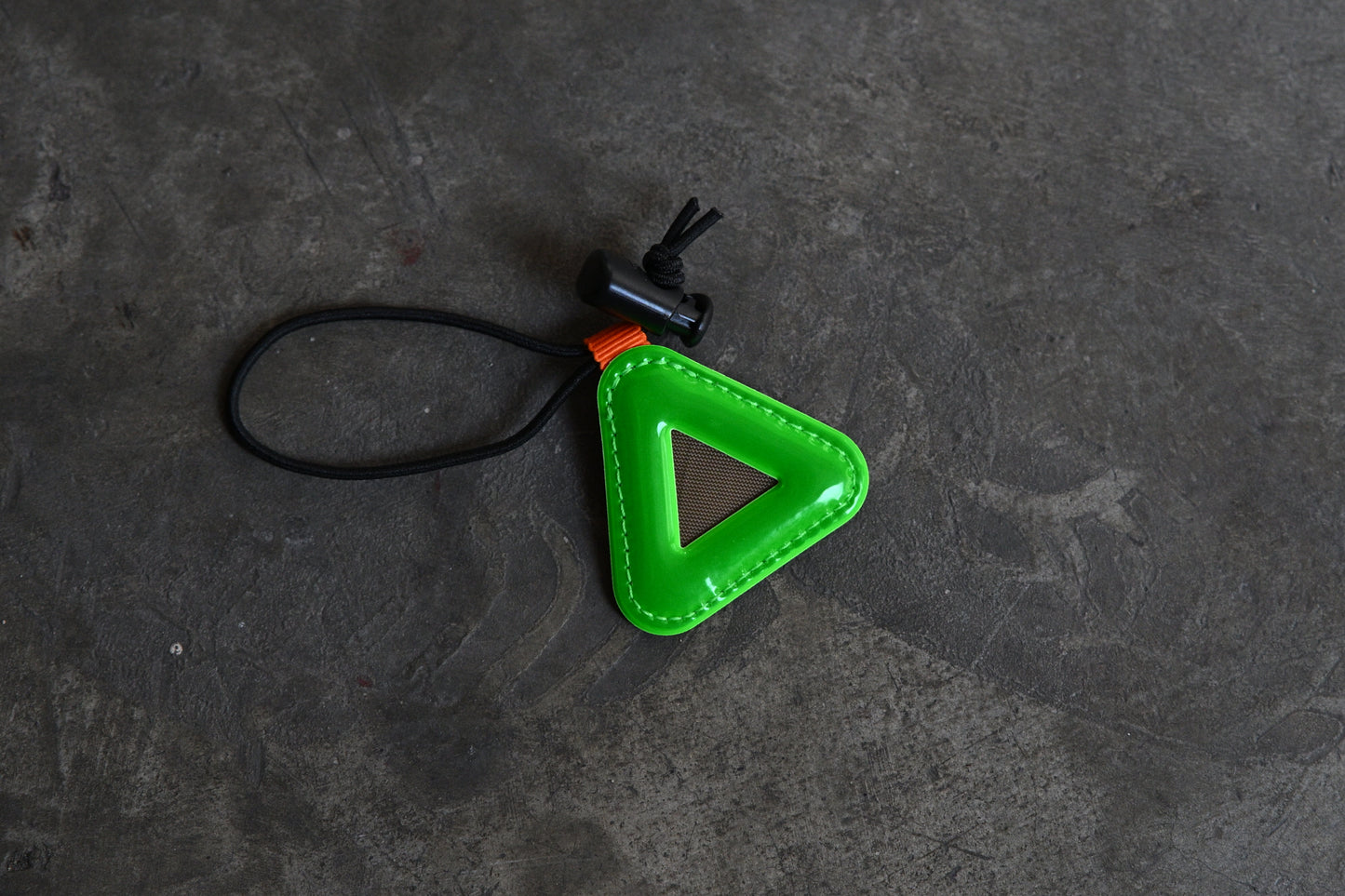 Bluelug - Mini Triangle Reflector (Green)
