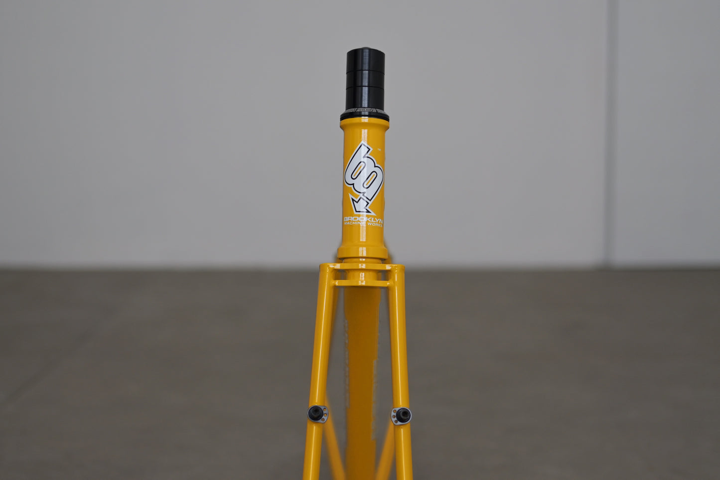 Brooklyn Machine Works - Gangster 2024 (mustrad)