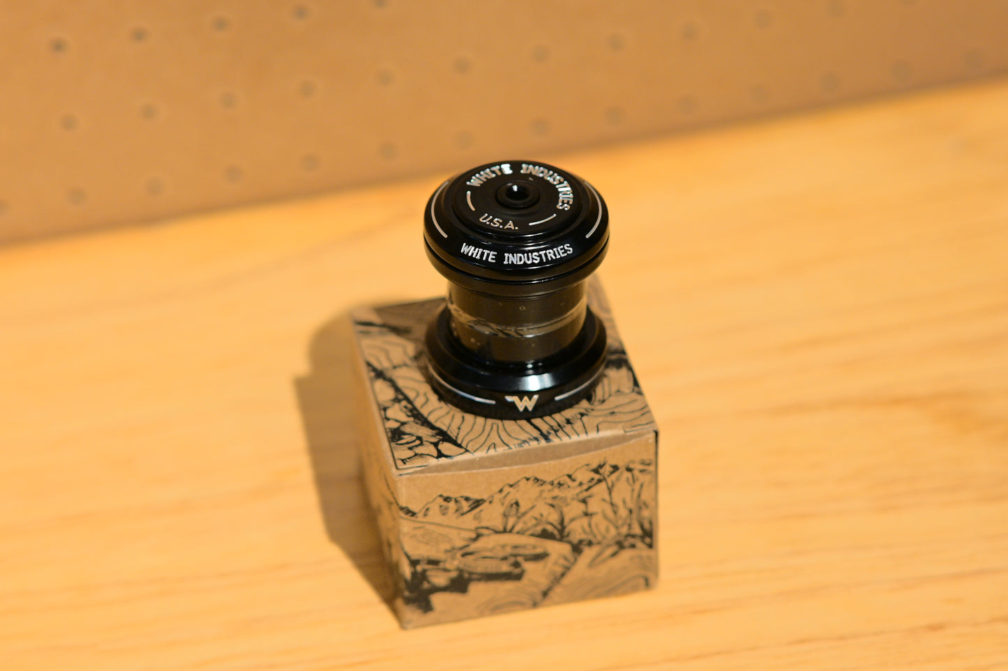 White Industries - EC34/EC34 Headset (black)