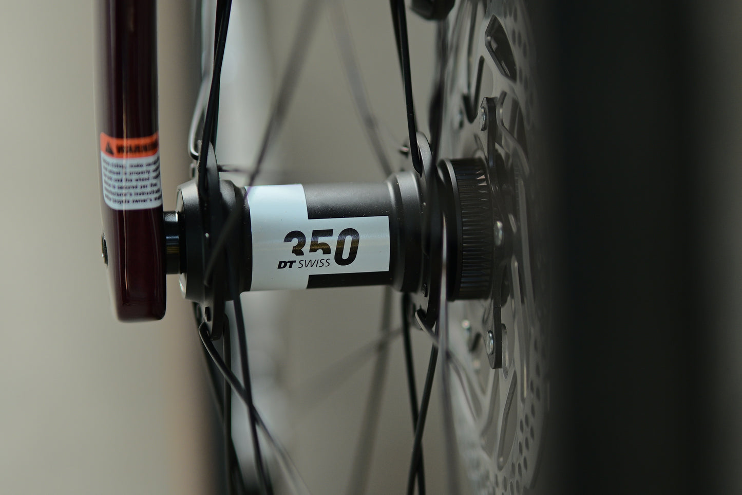 Surly - Midnight Special Carbon 700c complete bike (black cherry fizz)