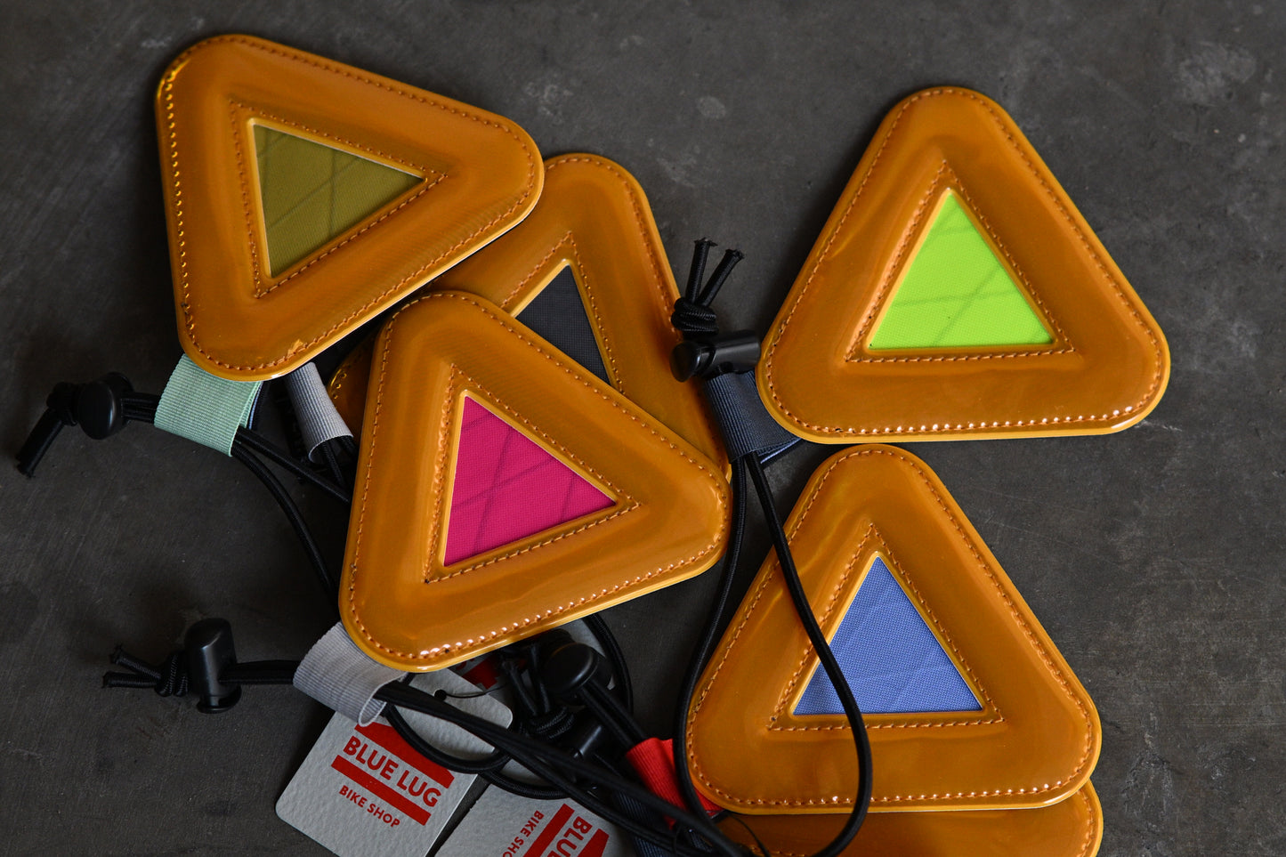 Bluelug - Triangle Reflector (mustard)