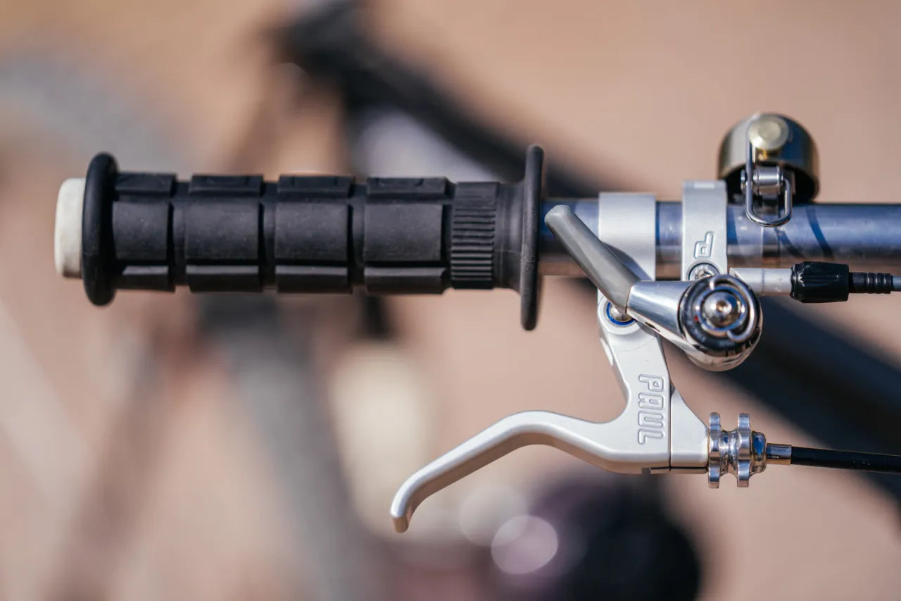 Paul - Love Lever (blue)