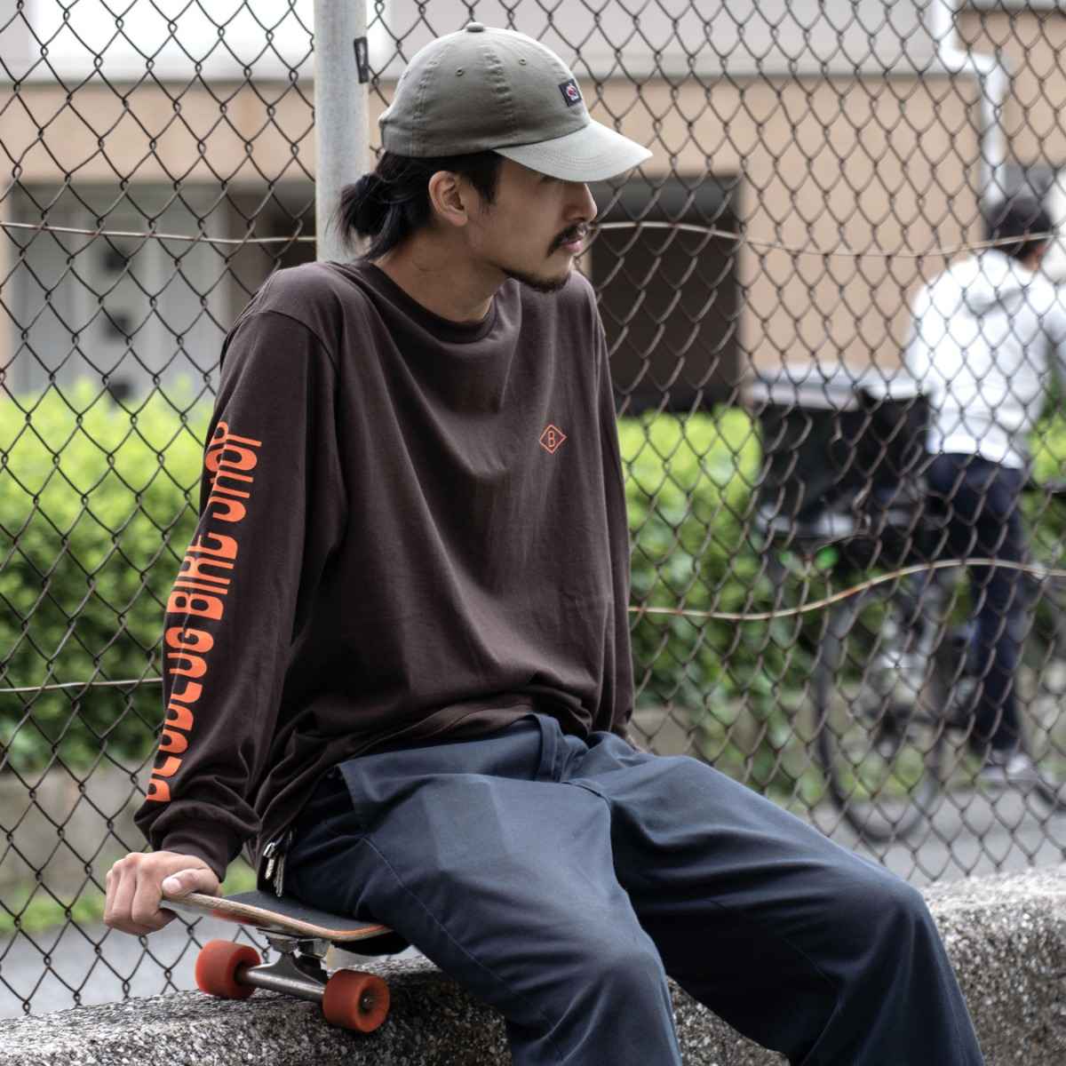 BLUE LUG - Bike shop long sleeve t-shirt (brown)